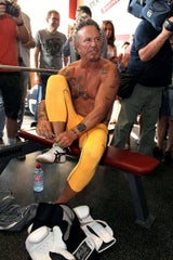 Schauspieler Mickey Rourke beim Boxein in Moskau