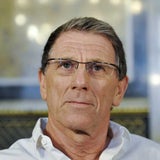 Hochegger ohne Sakko vor U-Ausschuss
