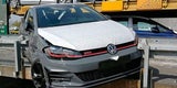 Autodiebe stürzen mit neuem GTI von Zug