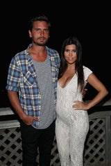 Kourtney Kardashian zeigt ihren Babybauch