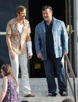 Gosling & Crowe am Set