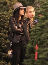 Kendall Jenner & Hailey Jenner beim Christbaum-Shopping