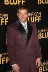 Bradley Cooper im Gehrock