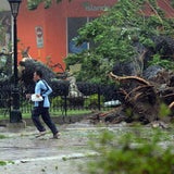 "Haiyan" fegt über die Philippinen