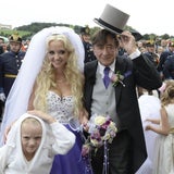 Richard und Spatzi Lugner für ihre kitschige Protz-Hochzeit in Schönbrunn.