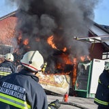 Feuerinferno beim Hendlgriller