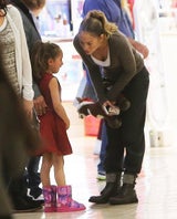 Jennifer Lopez mit Kindern beim Shopping