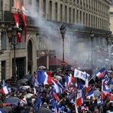 Nackter Hitlergruß für Le Pen