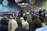 Makemakes rocken Eurovision Village