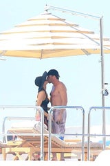Paris Hilton: Liebesurlaub mit Lover