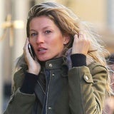 Gisele Bündchen natürlich unterwegs