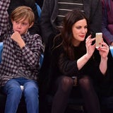 Liv Tyler: Mit ihren Männern beim Basketball