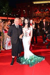 Die Stars treffen am roten Teppich des Life Ball 2014 ein