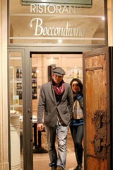 Ashton Kutcher & Mila Kunis turteln in Italiens Hauptstadt