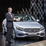 Neuheiten-Feuerwerk bei Mercedes