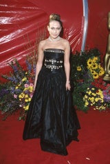 J.Los Oscarlooks