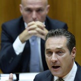 Hitzige Debatte ums Heer