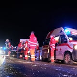 Alkolenker überschlägt sich
