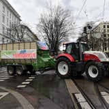 Bauern-Demo in Wien mit Mega-Milchsee