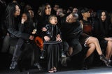 Harper Beckham & North West bei New York Fashion Week