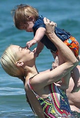 Jaime King urlaubt auf Maui mit Ehemann und Baby