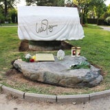 Die ersten Fotos von Udos Ehrengrab
