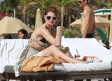 Mischa Barton genießt die Sonne Miamis