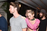 Miley Cyrus & Patrick Schwarzenegger machen zusammen Party