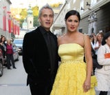 Anna in Gelb zur Premiere