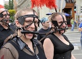 Tausende feiern Homosexuellen- und Transgender-Demo.