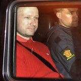 In diesem Auto sitzt Oslo-Killer Anders Breivik