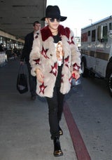 Rita Ora im Schlabber-Look
