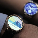 Smartwatches rocken die Handy-Messe