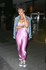 Rihanna spaziert im Negligée durch Newy York