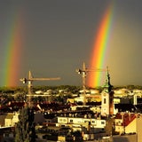 Regenbogen-Blitz schlägt in Flugzeug ein