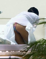 Eva Longoria & José Baston relaxen am Pool