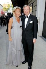 Anna in Gelb zur Premiere