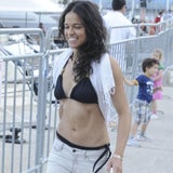 Michelle Rodriguez im Pfeif-drauf-Look