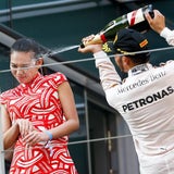 Hamilton: Ärger nach dieser Sektdusche