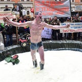Bauern-Demo in Wien mit Mega-Milchsee