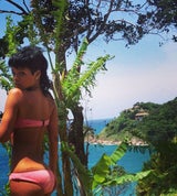 Rihanna zeigt ihren knackigen Po