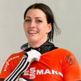 So hübsch ist Skeleton-Hoffnung Janine Flock