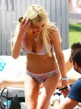 Tara Reid sorgt im Bikini für Albträume