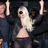 Lady Gaga fast nackt