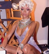 Rihanna: Sexy Bilder zu "Pour It Up"