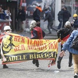 Straßenschlachten: Istanbul versinkt im Chaos