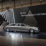 Neuheiten-Feuerwerk bei Mercedes