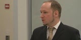 Breivik: Er lacht. Er weint. Er höhnt.