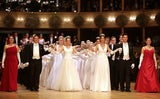 Die glamouröse Eröffnung des Opernballs 2016