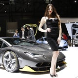 Die heißesten Girls des Genfer Autosalons